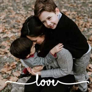 Meet your Posher, Elvia